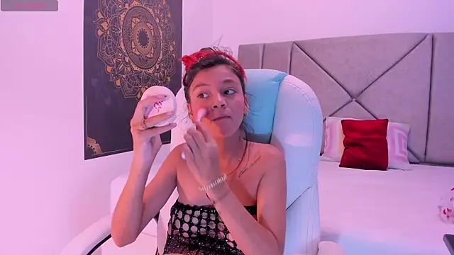 gime lara online show from March 10, 7:29 pm