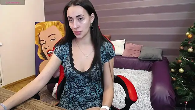 Snapshot of JenniferStone chatting on January 10, 10:39 am JenniferStone online show from January 10, 10:39 am