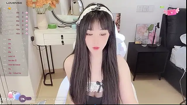 Snapshot of Milla-z chatting on March 14, 8:42 am Milla-z online show from March 14, 8:42 am