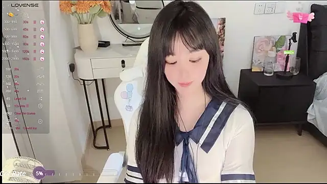 Snapshot of Milla-z chatting on March 22, 11:53 am Milla-z online show from March 22, 11:53 am