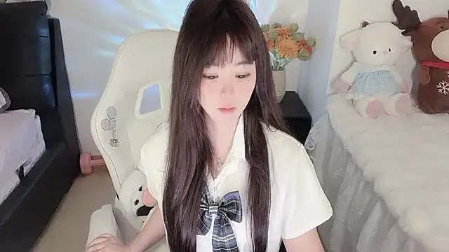 Snapshot of Milla-z chatting on September 21, 7:32 am Milla-z online show from September 21, 7:32 am