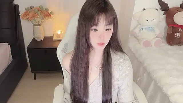 Snapshot of Milla-z chatting on September 28, 11:48 am Milla-z online show from September 28, 11:48 am