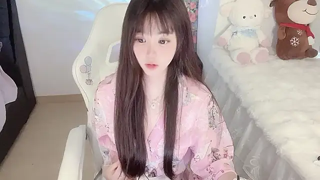 Snapshot of Milla-z chatting on September 30, 7:35 am Milla-z online show from September 30, 7:35 am