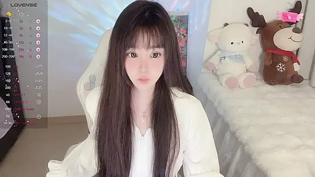 Snapshot of Milla-z chatting on October 2, 11:06 am Milla-z online show from October 2, 11:06 am