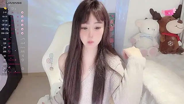 Snapshot of Milla-z chatting on October 14, 11:11 am Milla-z online show from October 14, 11:11 am