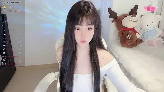 Snapshot of Milla-z chatting on November 9, 9:18 am Milla-z online show from November 9, 9:18 am