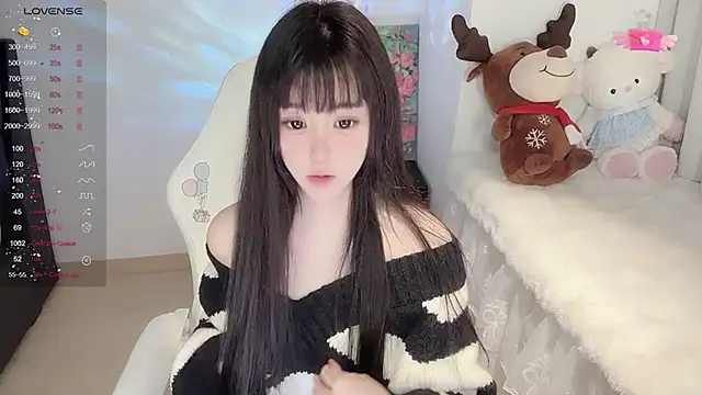 Snapshot of Milla-z chatting on November 10, 9:52 am Milla-z online show from November 10, 9:52 am