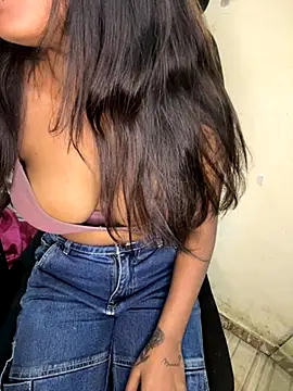 Snapshot of Mahi_DarlingS chatting on December 2, 4:07 am Mahi DarlingS online show from December 2, 4:07 am