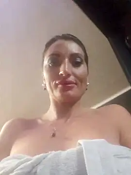 zoeylarkens online show from October 27, 4:16 am