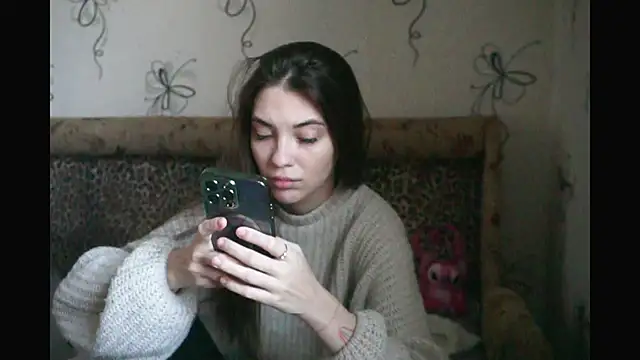 MrrKate online show from March 8, 9:50 am