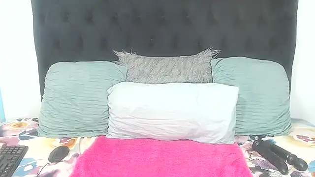 BootyClitQueen online show from November 4, 4:06 pm