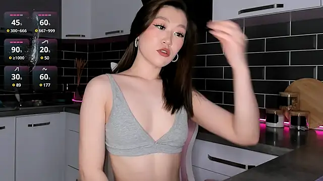 Snapshot of ShaiyaMinn3 chatting on March 16, 1:49 pm ShaiyaMinn3 online show from March 16, 1:49 pm