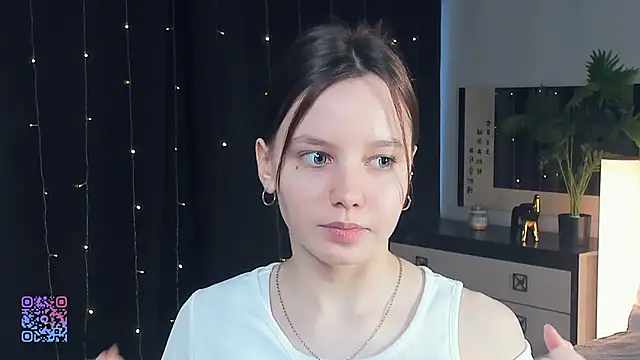 EdinaCordner online show from March 3, 2:04 pm