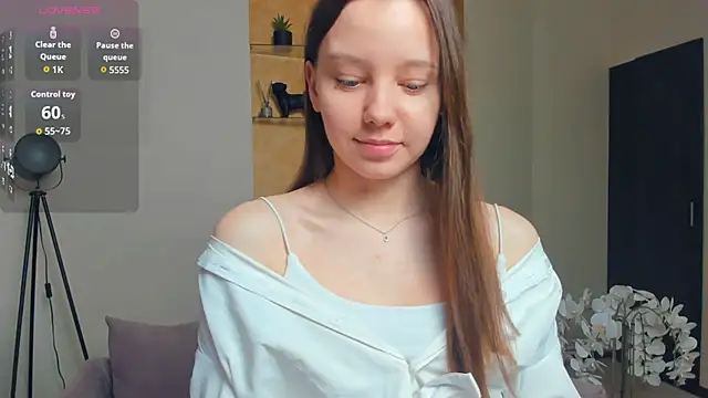 EdinaCordner online show from November 8, 10:37 am