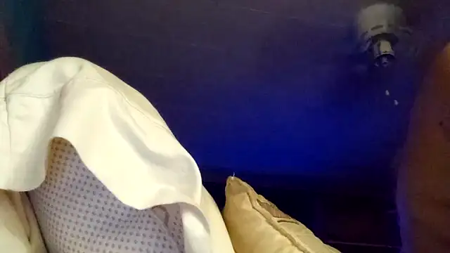 wetnwildforyou online show from September 28, 4:29 am