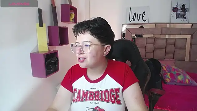 safyka online show from September 30, 12:37 am