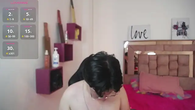 safyka online show from October 3, 2:19 am