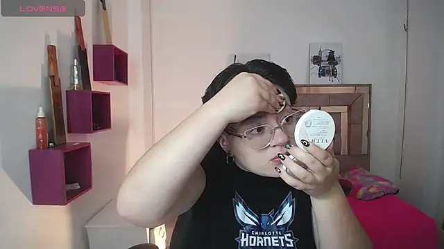 safyka online show from November 12, 9:36 pm