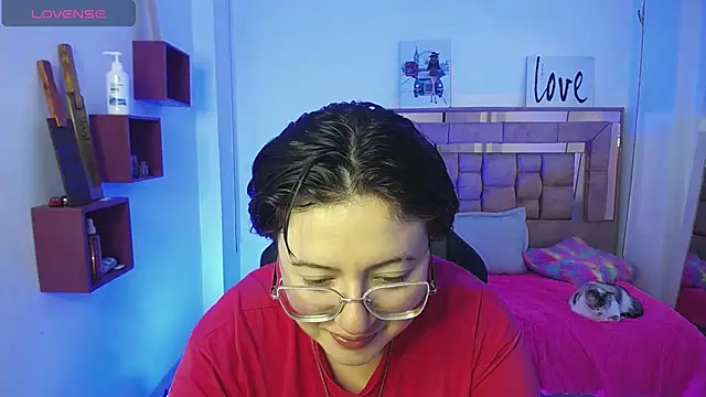 safyka online show from November 29, 1:52 am