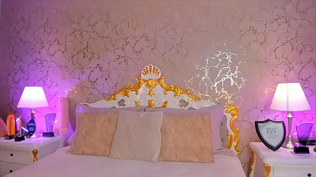 ScarlettWallace online show from September 16, 9:16 pm