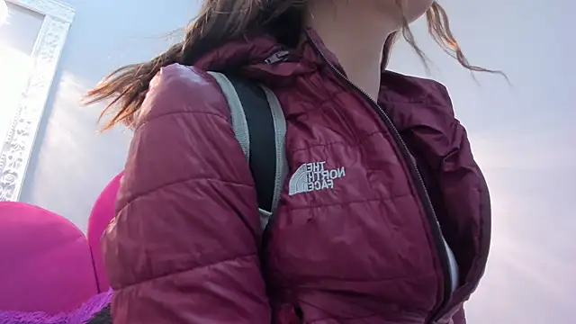 Bonniie 22 online show from September 16, 12:50 pm