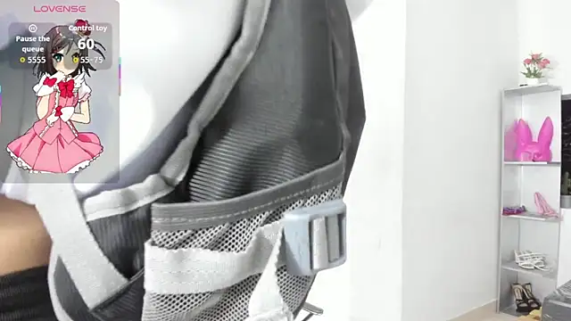 Bonniie 22 online show from September 27, 1:38 pm