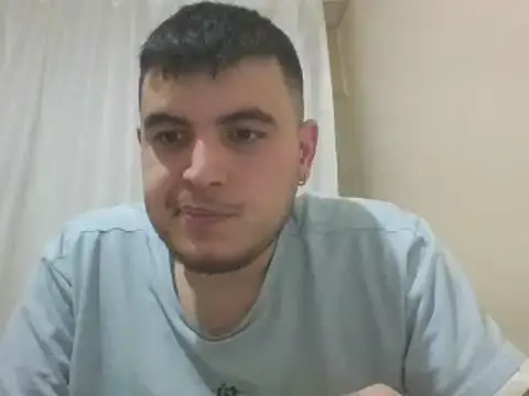 Snapshot of Iamcan_07 chatting on March 8, 8:14 pm Iamcan 07 online show from March 8, 8:14 pm