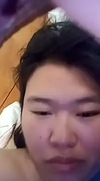 Snapshot of Qiuwi chatting on February 27, 1:59 am Qiuwi online show from February 27, 1:59 am