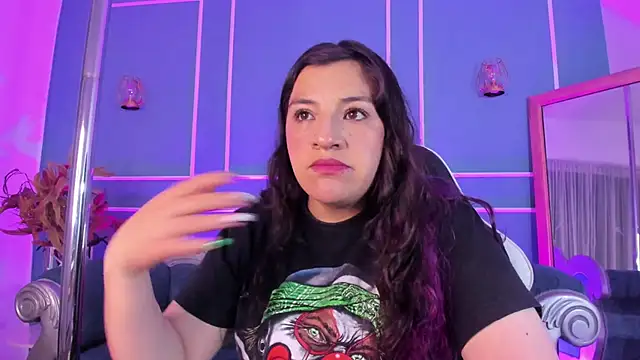 TaraTaylorr online show from November 13, 2:21 am