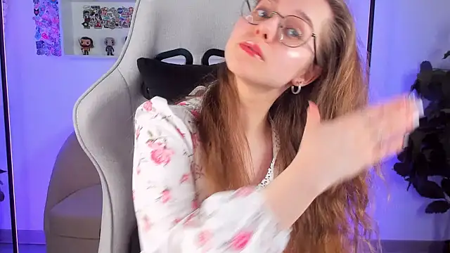 RileyMimicho online show from March 3, 11:11 am