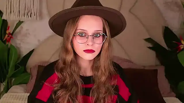 RileyMimicho online show from October 31, 9:27 pm