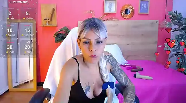 yessila parker online show from March 1, 9:29 am