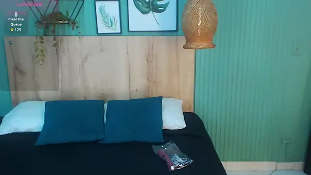 yessila parker online show from September 27, 2:16 am