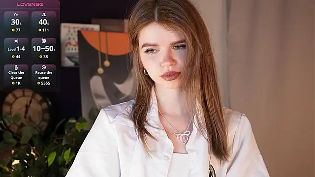 AmityDilley online show from October 6, 4:10 am