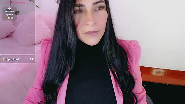 luna lgomez  online show from March 5, 12:22 pm