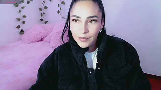 luna lgomez  online show from March 8, 2:08 pm