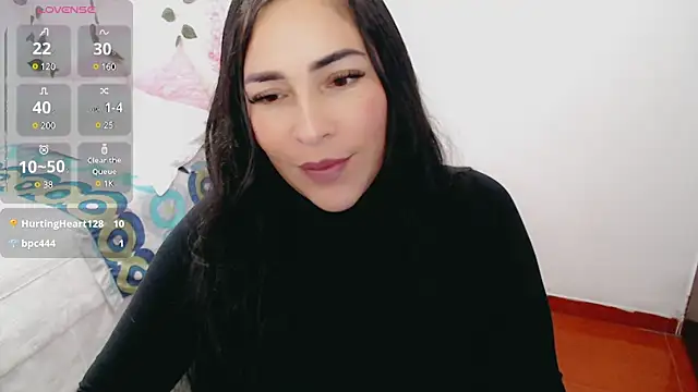 luna lgomez  online show from March 20, 11:16 am