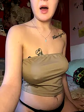 Snapshot of giu1110 chatting on December 4, 12:36 pm giu1110 online show from December 4, 12:36 pm