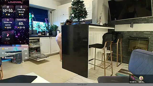 Layla- online show from January 11, 11:45 am