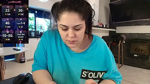 Layla- online show from February 11, 9:53 am