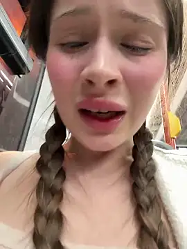 melicious  online show from March 6, 3:56 pm