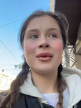 melicious  online show from March 7, 1:07 pm