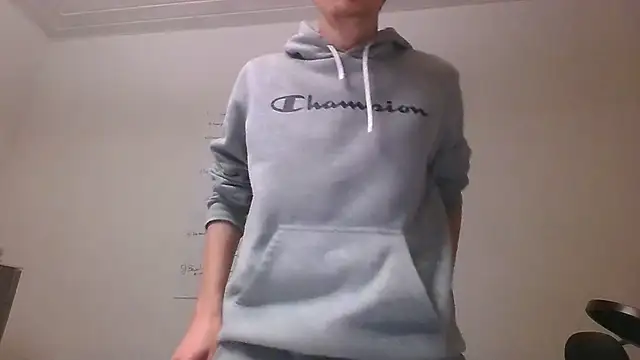 Snapshot of xy_monkeyBigCock chatting on December 1, 8:25 pm xy monkeyBigCock online show from December 1, 8:25 pm