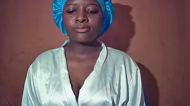 Snapshot of sexyhips2001 chatting on September 24, 5:38 pm sexyhips2001 online show from September 24, 5:38 pm