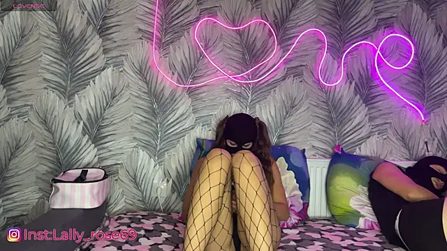 LallyRose69 online show from September 20, 8:43 pm