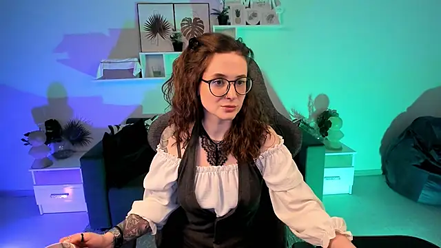 Snapshot of OliviaMcClean chatting on March 20, 2:42 pm OliviaMcClean online show from March 20, 2:42 pm