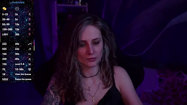 Snapshot of OliviaMcClean chatting on September 25, 12:58 am OliviaMcClean online show from September 25, 12:58 am