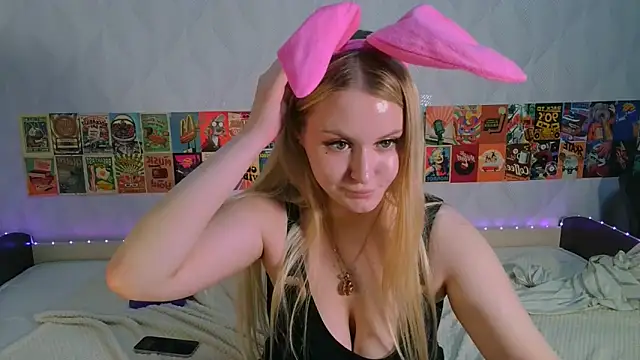 Snapshot of Beatrice_7 chatting on March 8, 3:56 pm Beatrice 7 online show from March 8, 3:56 pm