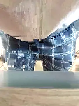 Snapshot of Cazzettostorto99 chatting on November 30, 8:07 am Cazzettostorto99 online show from November 30, 8:07 am