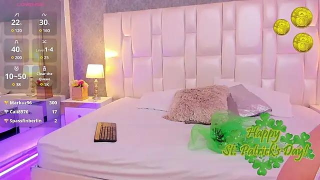 ArianaaGrace online show from March 17, 3:50 pm